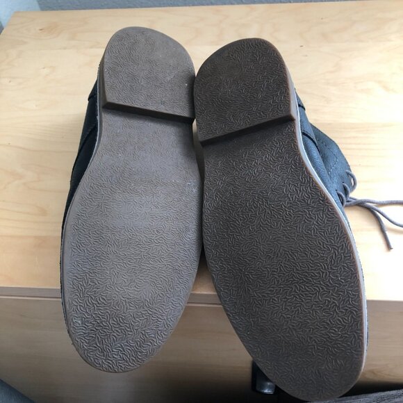 Kenneth Cole Reaction Desert Wind Pebbled Leather Chukka Boot - Picture 8 of 10